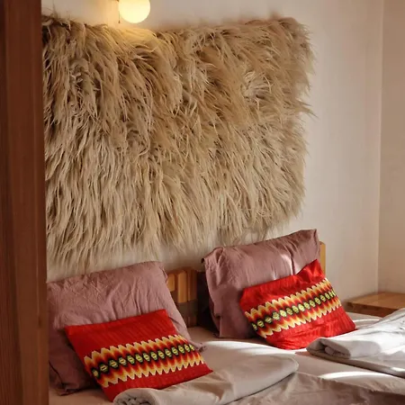 Apartament The House Stoykite