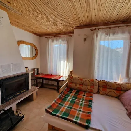 The House * Stoykite