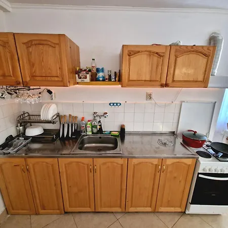 Apartament The House